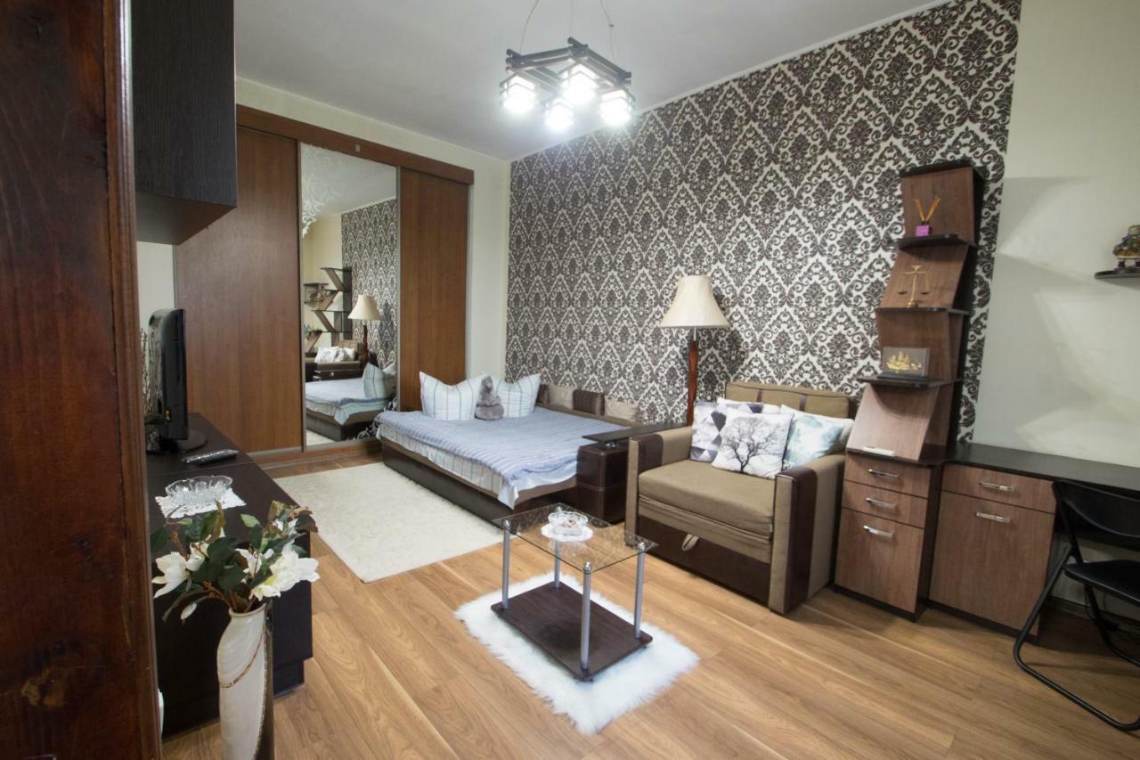 Cozy Apartment on Yevreiska Street Odessa Exterior foto